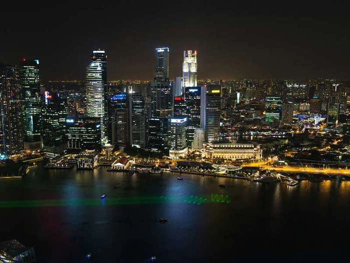 【RCEP财讯】新加坡两大银行2023年第四季度利润预计增加